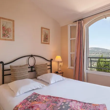 Resort Les Restanques S4/5 Std *
